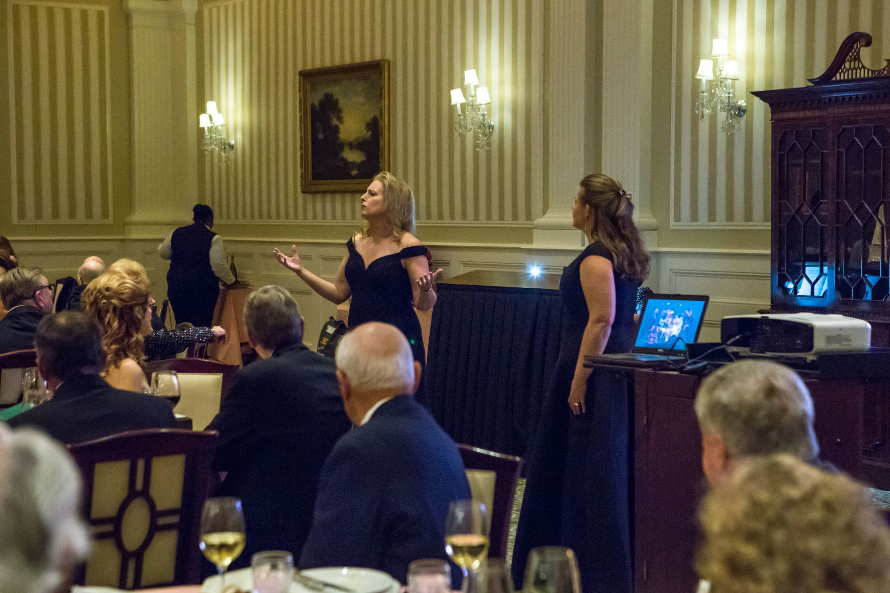092818WinterOperaFallGala43.jpg
